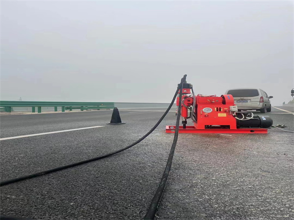 巴彦淖尔马路路基路面开裂下沉注浆加固灌浆